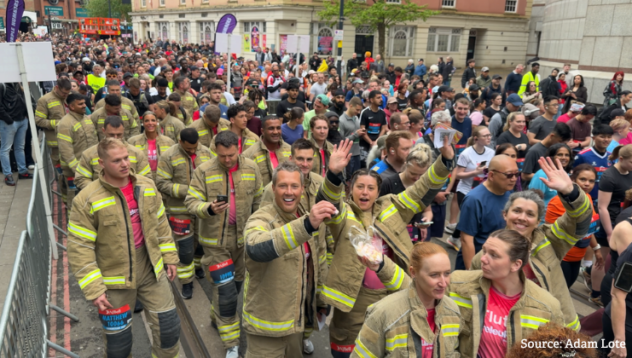 27 fire service colleagues tackle half marathon in full kit - Fire ...
